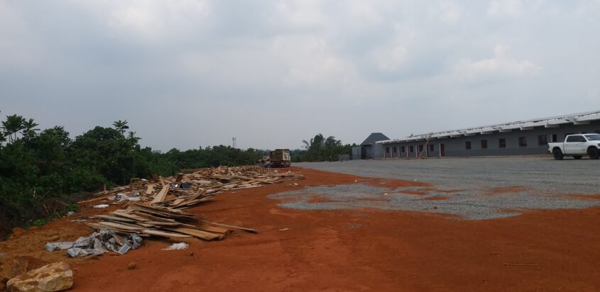 Terrains titrés en vente à Bwang Bakoko, à 300 mètres du pont sur la Dibamba